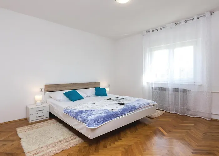 Σπίτι διακοπών Five-bedroom In