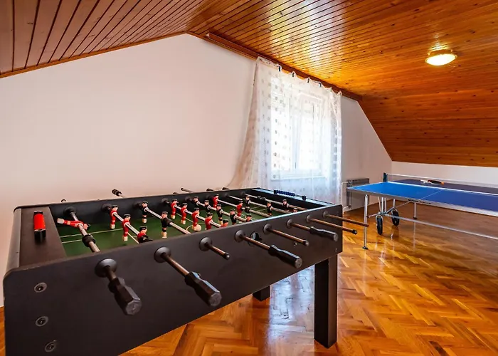 Five-bedroom In * Suhovare