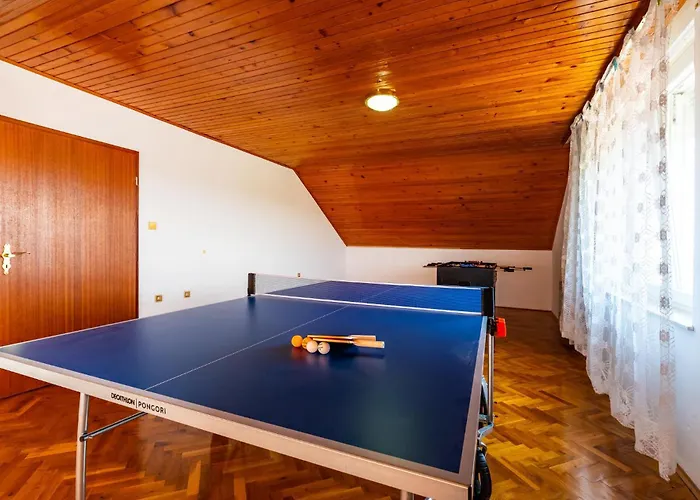 Σπίτι διακοπών Five-bedroom In *