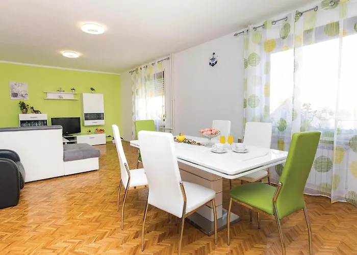 Five-bedroom In * Suhovare
